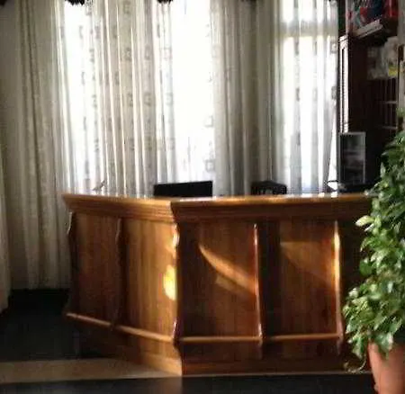 Art Nirvana Отель