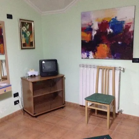 Отель Art Nirvana Тирана