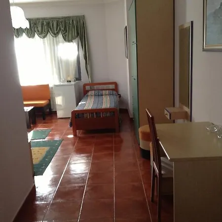 Art Nirvana Тирана