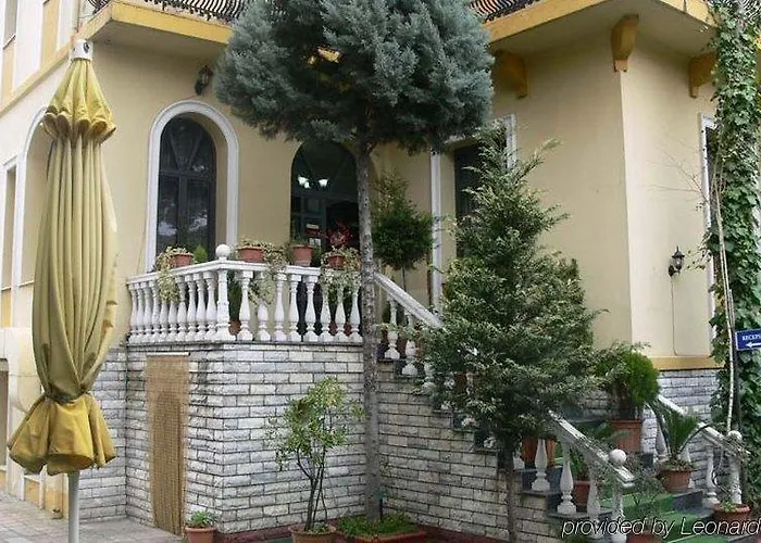 فندق Art Nirvana 3*