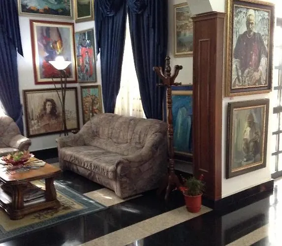 فندق Art Nirvana