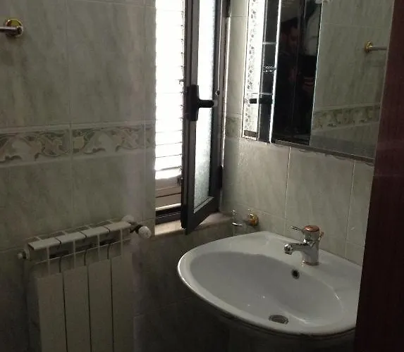 Art Nirvana فندق 3*