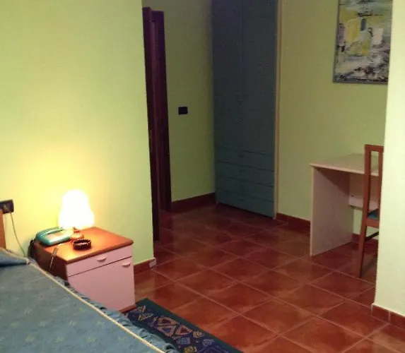 Art Nirvana فندق