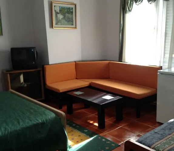 فندق Art Nirvana 3*